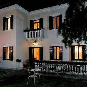  Landhaus Crispi